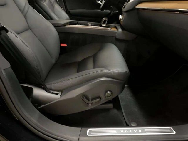 2025 Volvo XC90 Plug-In Hybrid T8 Plus 7 Passenger Dallas TX