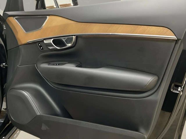 2025 Volvo XC90 Plug-In Hybrid T8 Plus 7 Passenger Dallas TX