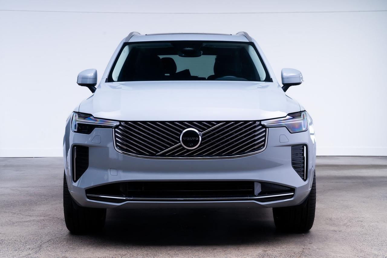 2025 Volvo XC90 Plug-In Hybrid T8 Plus 7 Passenger Harman Kardon Sound Adaptive Portland OR
