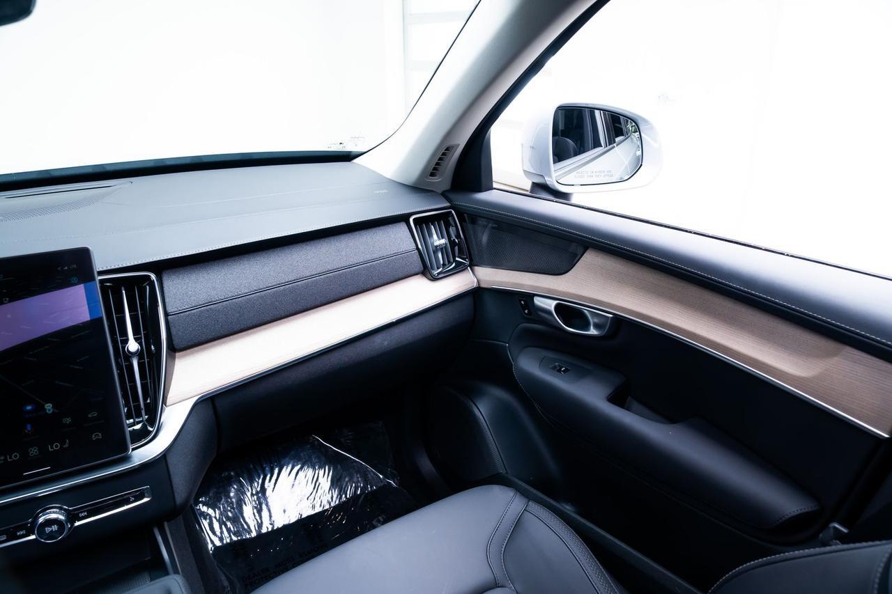 2025 Volvo XC90 Plug-In Hybrid T8 Plus 7 Passenger Harman Kardon Sound Adaptive Portland OR