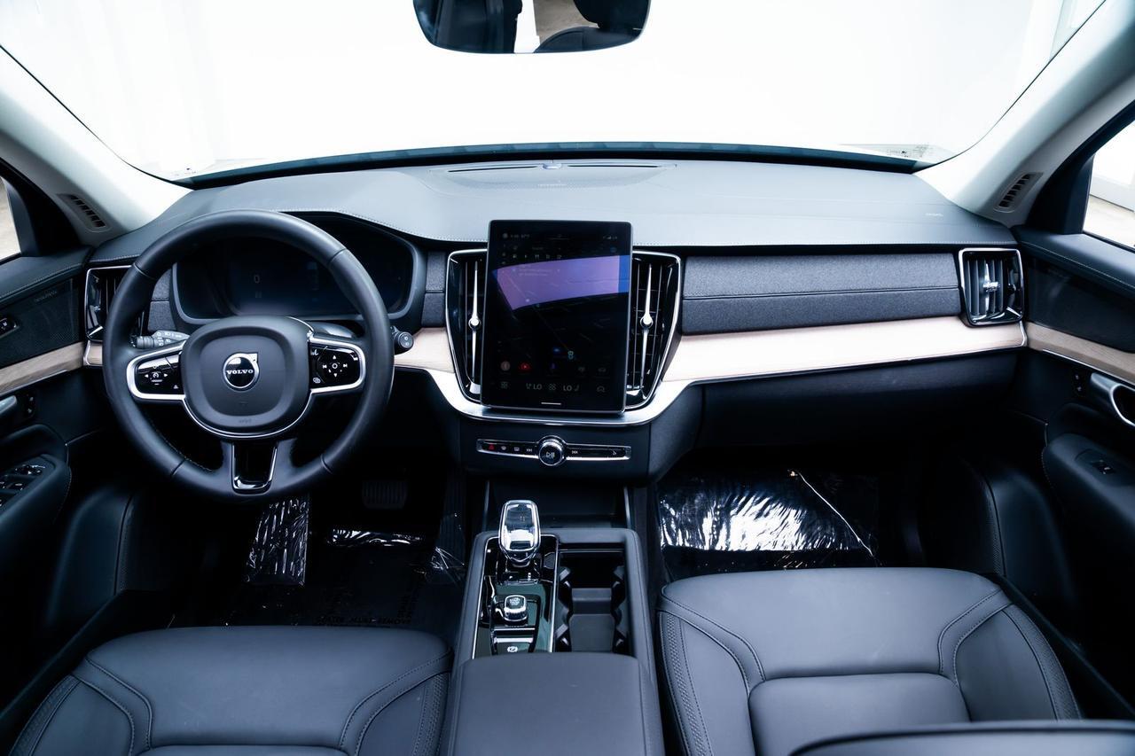 2025 Volvo XC90 Plug-In Hybrid T8 Plus 7 Passenger Harman Kardon Sound Adaptive Portland OR