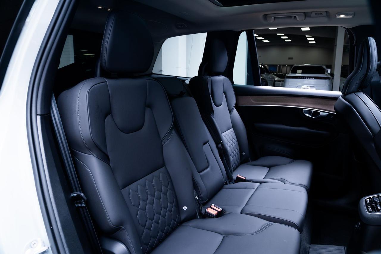 2025 Volvo XC90 Plug-In Hybrid T8 Plus 7 Passenger Harman Kardon Sound Adaptive Portland OR