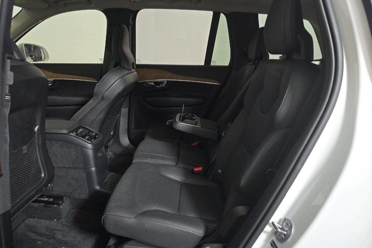 2025 Volvo XC90 Plug-In Hybrid T8 Plus 7 Passenger Portland OR