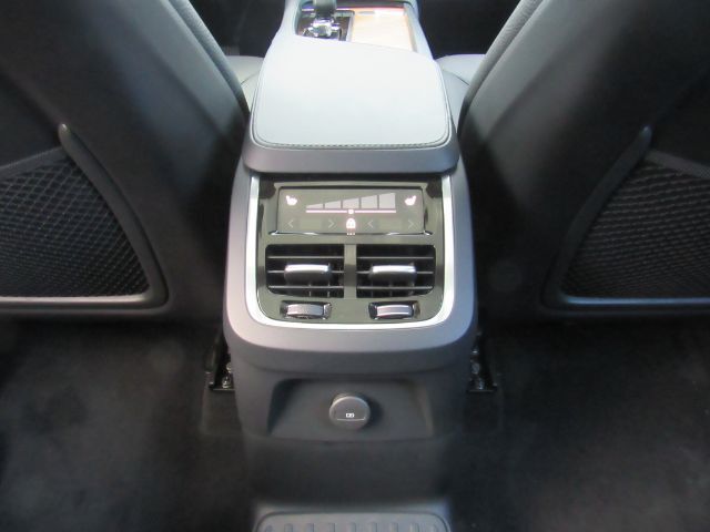 2025 Volvo XC90 Plug-In Hybrid T8 Plus 7-Seater Plano TX