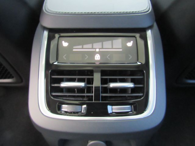 2025 Volvo XC90 Plug-In Hybrid T8 Plus 7-Seater Plano TX