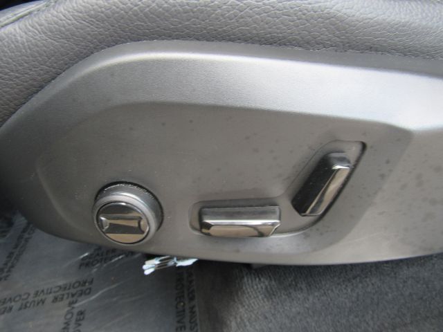 2025 Volvo XC90 Plug-In Hybrid T8 Plus 7-Seater Plano TX