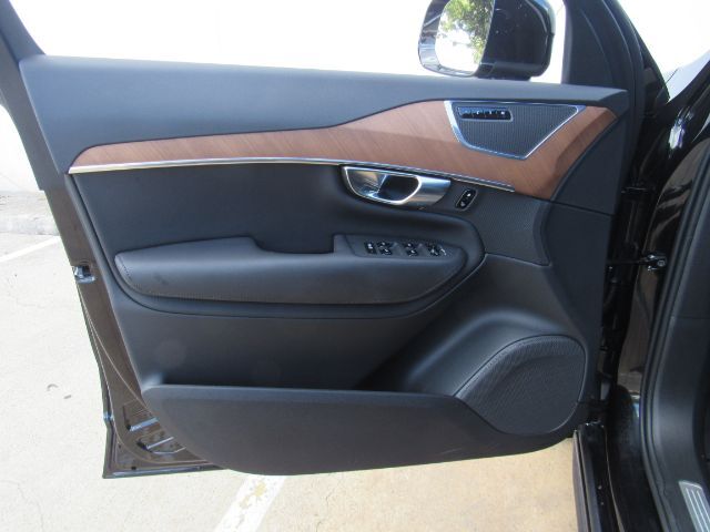 2025 Volvo XC90 Plug-In Hybrid T8 Plus 7-Seater Plano TX