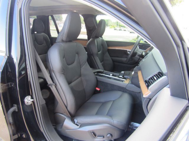 2025 Volvo XC90 Plug-In Hybrid T8 Plus 7-Seater Plano TX