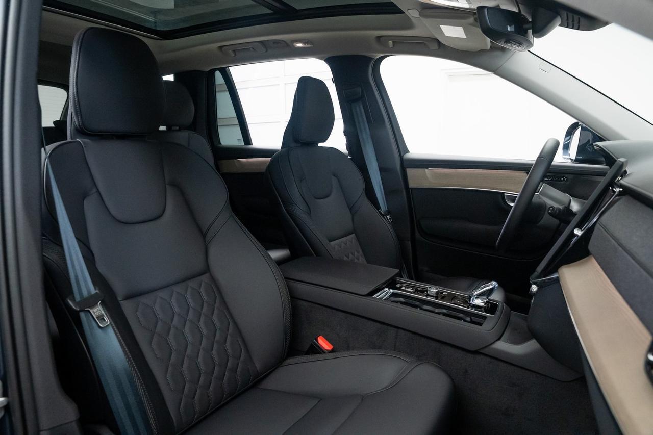 2025 Volvo XC90 Plug-In Hybrid T8 Plus Heated Seats Harman/Kardon Audio Portland OR