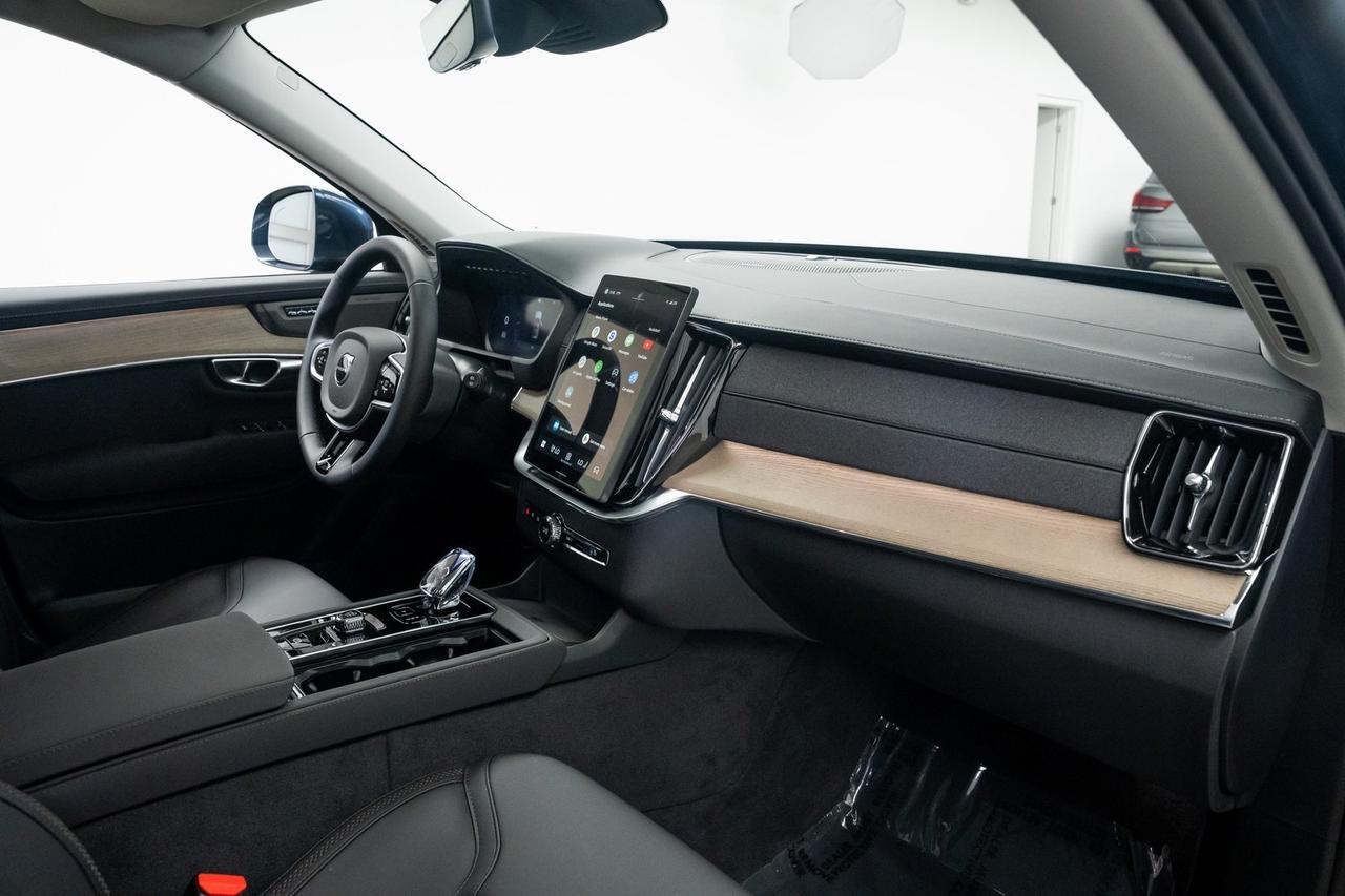 2025 Volvo XC90 Plug-In Hybrid T8 Plus Heated Seats Harman/Kardon Audio Portland OR