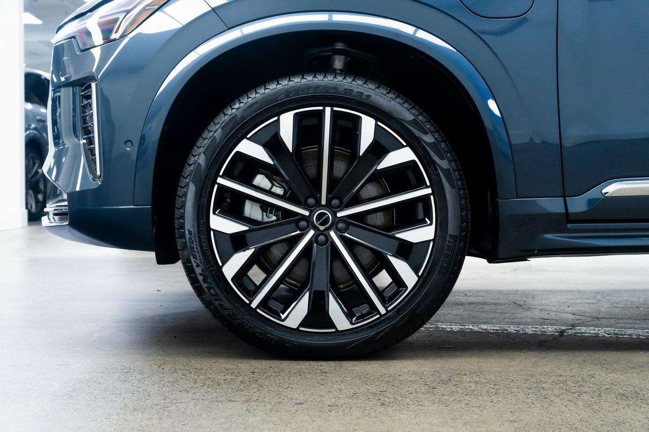 2025 Volvo XC90 Plug-In Hybrid T8 Plus Heated Seats Harman/Kardon Audio Portland OR