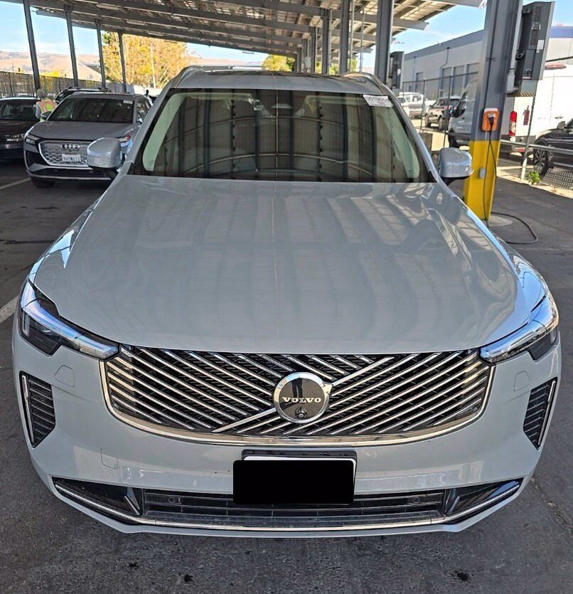 2025 Volvo XC90 Plug-In Hybrid T8 Plus Portland OR