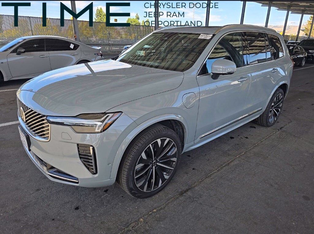 2025 Volvo XC90 Plug-In Hybrid T8 Plus Portland OR