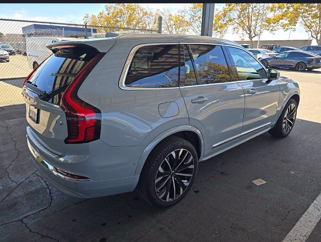 2025 Volvo XC90 Plug-In Hybrid T8 Plus Portland OR