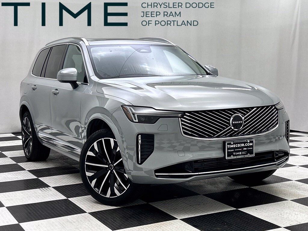 2025 Volvo XC90 Plug-In Hybrid T8 Plus