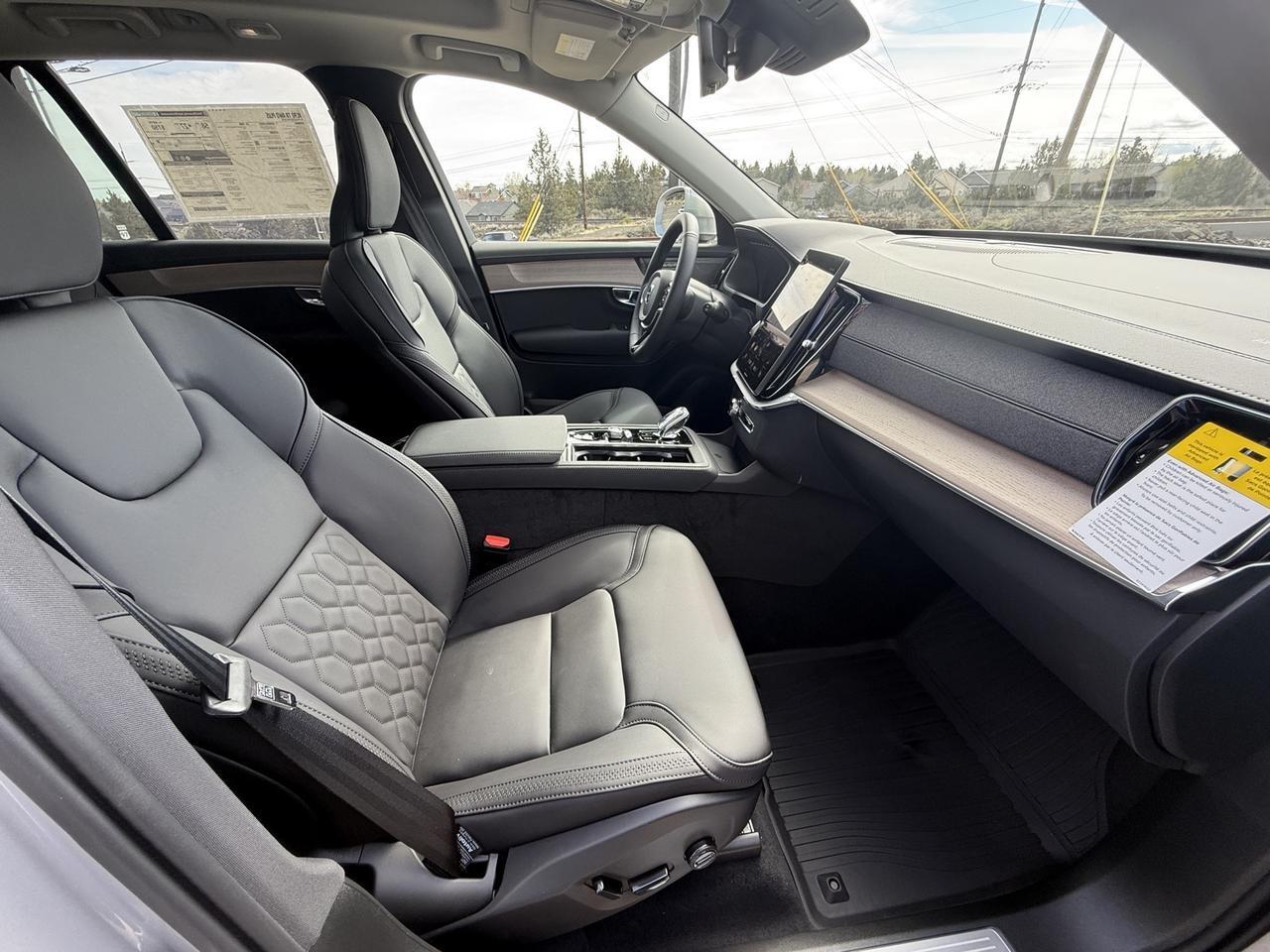 2025 Volvo XC90 Plug-In Hybrid T8 Plus Bend OR