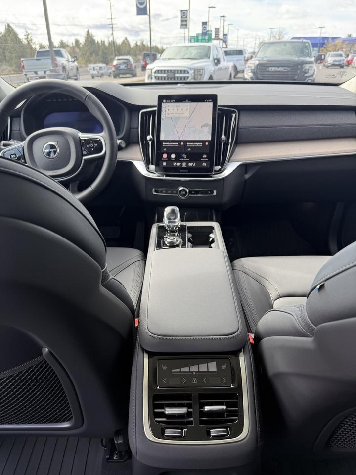 2025 Volvo XC90 Plug-In Hybrid T8 Plus Bend OR
