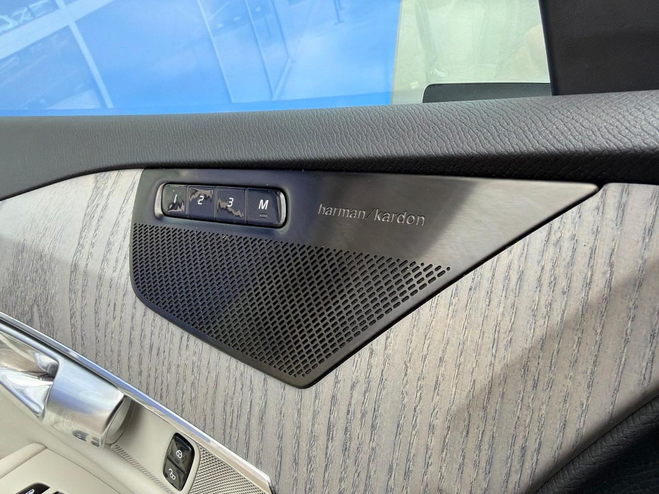 2025 Volvo XC90 Plug-In Hybrid T8 Plus Bend OR
