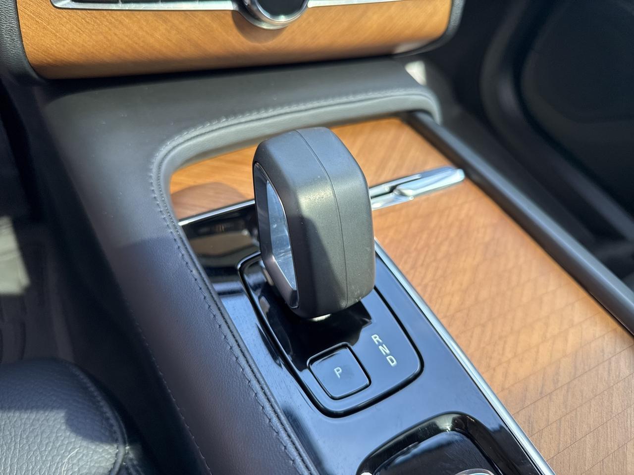 2025 Volvo XC90 Plug-In Hybrid T8 Plus Bend OR