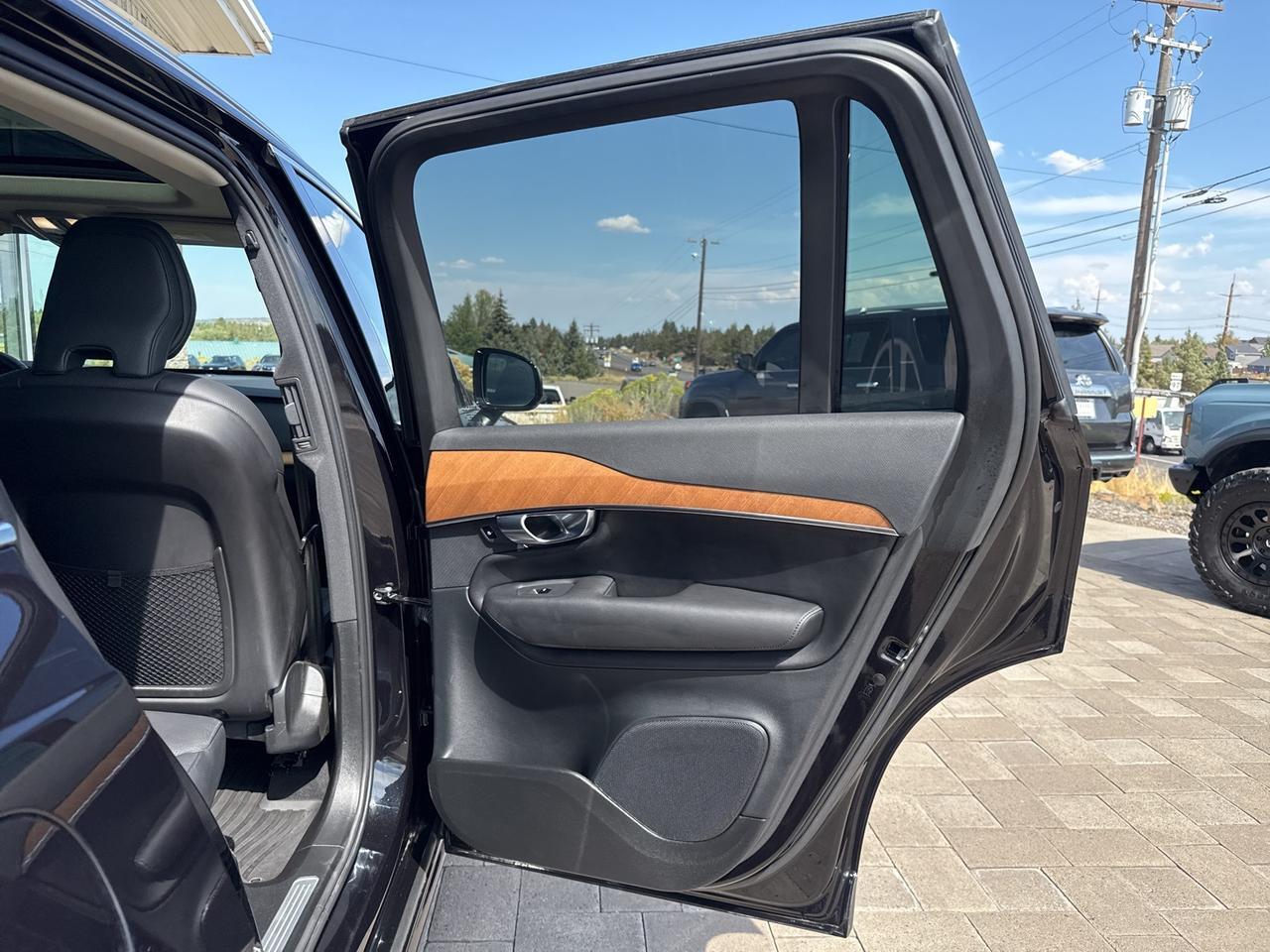 2025 Volvo XC90 Plug-In Hybrid T8 Plus Bend OR