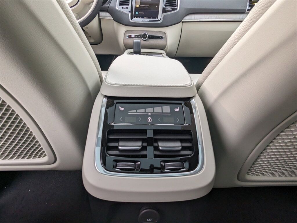 2025 Volvo XC90 Plug-In Hybrid T8 Plus Hunt Valley MD