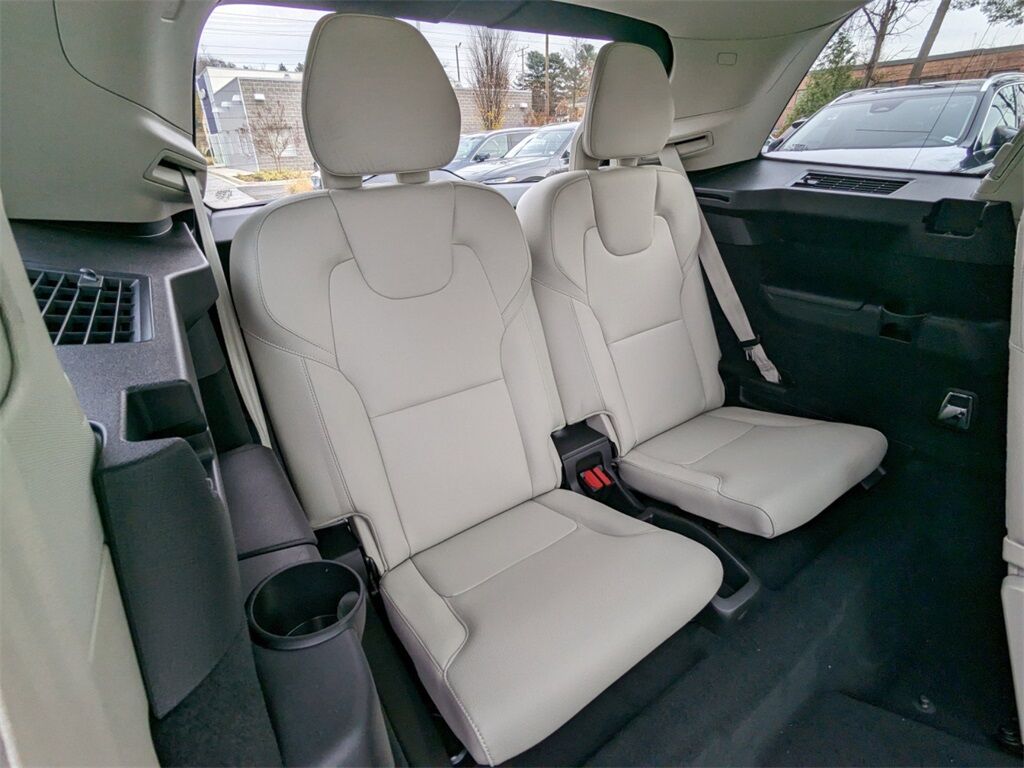 2025 Volvo XC90 Plug-In Hybrid T8 Plus Hunt Valley MD