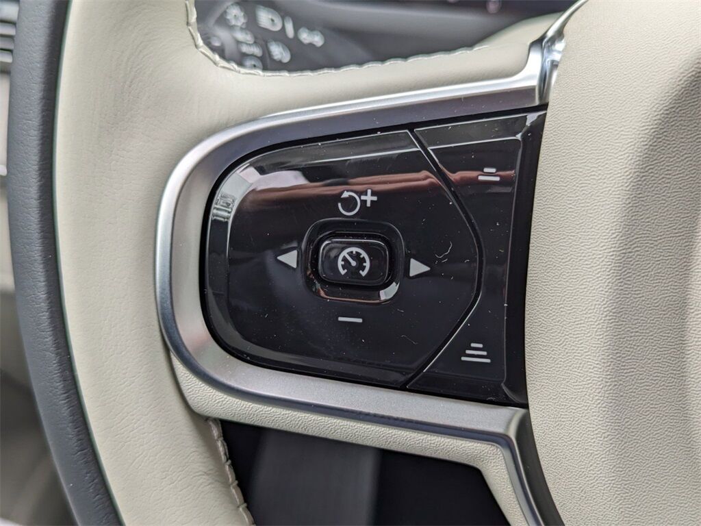 2025 Volvo XC90 Plug-In Hybrid T8 Plus Hunt Valley MD