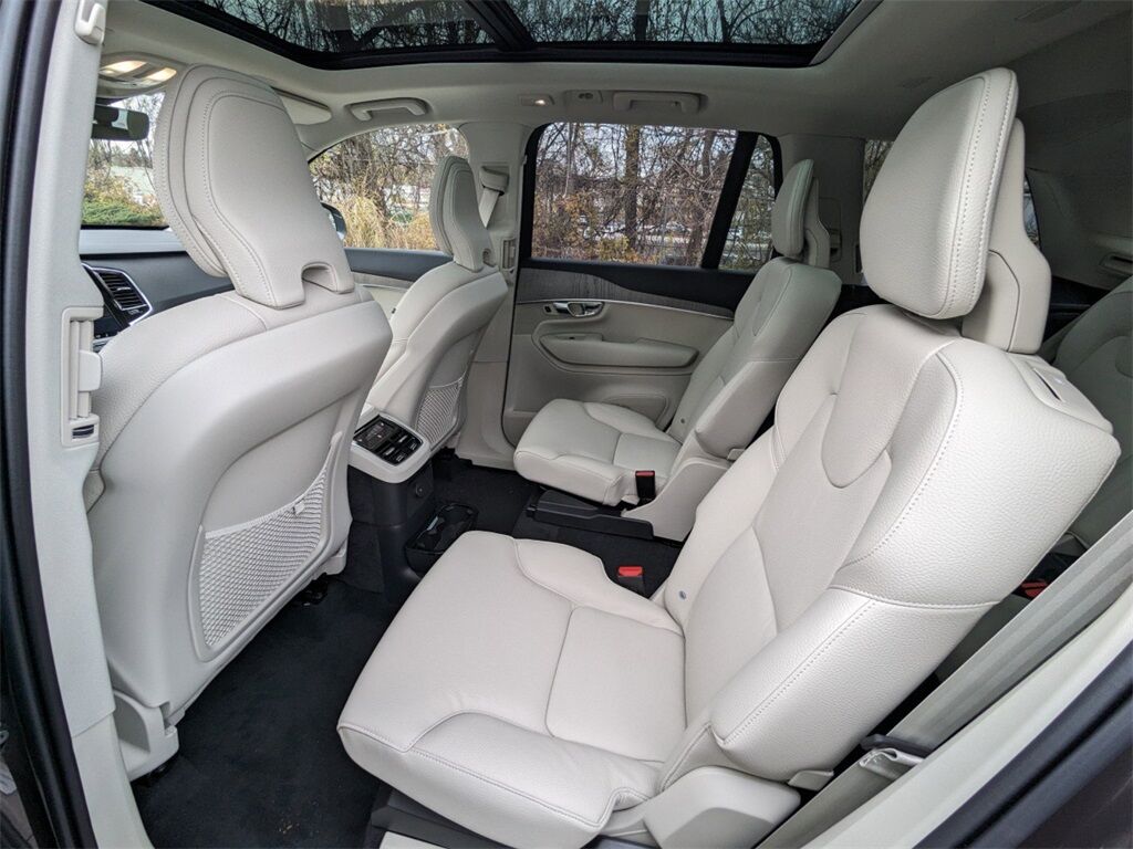 2025 Volvo XC90 Plug-In Hybrid T8 Plus Hunt Valley MD