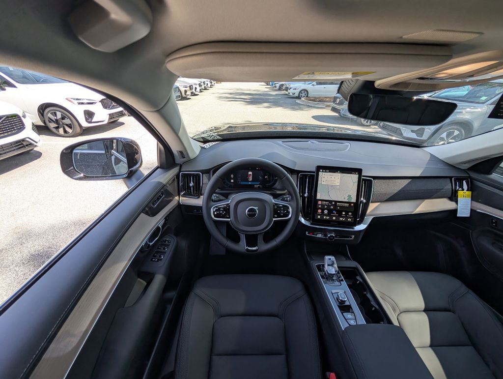 2025 Volvo XC90 Plug-In Hybrid T8 Plus Hunt Valley MD