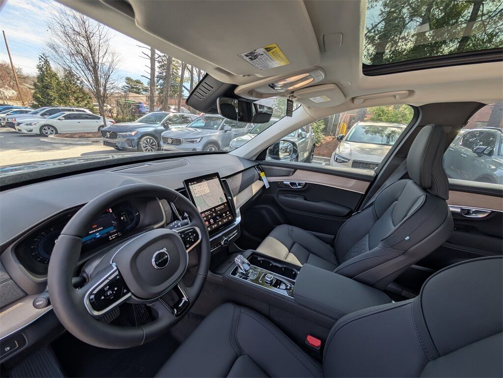 2025 Volvo XC90 Plug-In Hybrid T8 Plus Hunt Valley MD