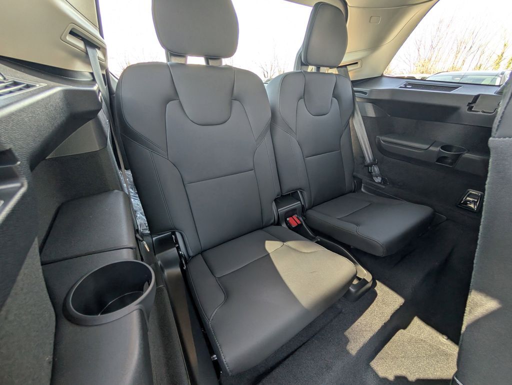 2025 Volvo XC90 Plug-In Hybrid T8 Plus Hunt Valley MD