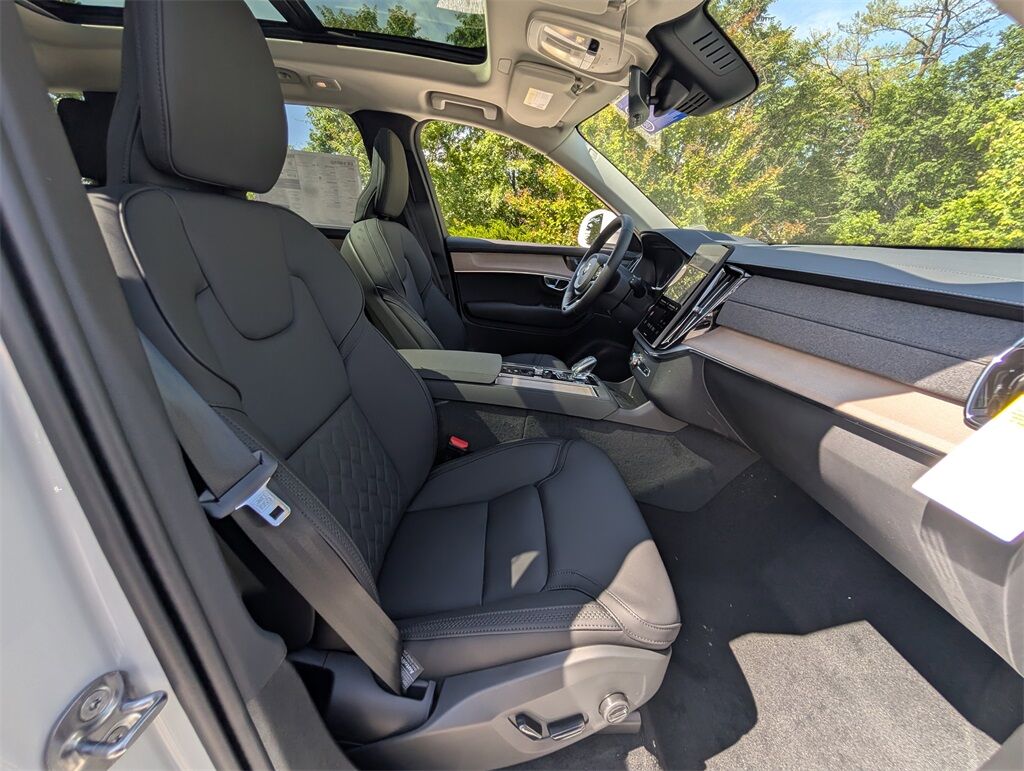 2025 Volvo XC90 Plug-In Hybrid T8 Plus Hunt Valley MD