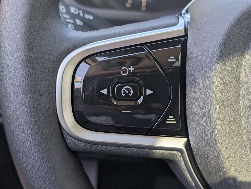 2025 Volvo XC90 Plug-In Hybrid T8 Plus Hunt Valley MD