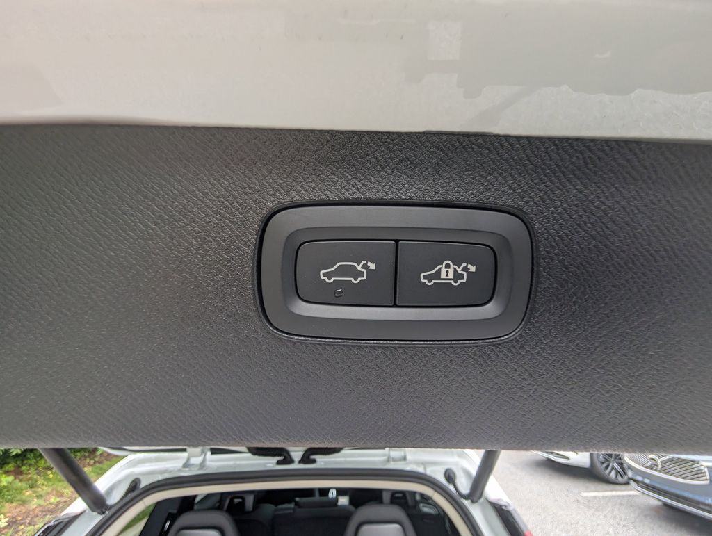 2025 Volvo XC90 Plug-In Hybrid T8 Plus Hunt Valley MD