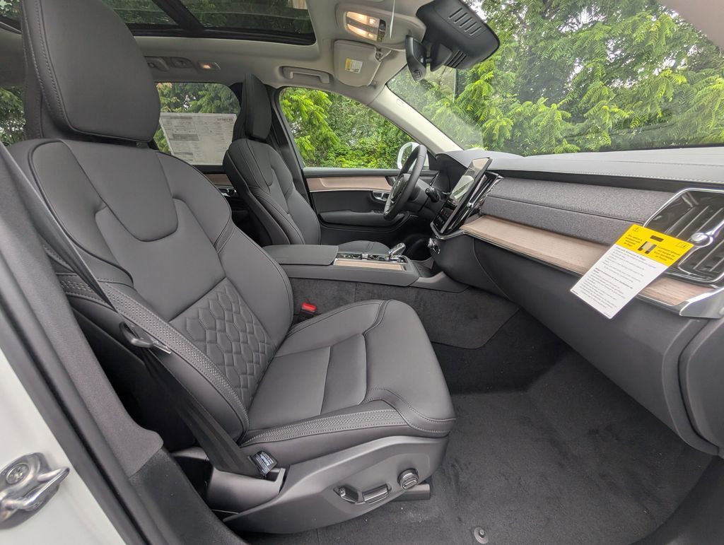 2025 Volvo XC90 Plug-In Hybrid T8 Plus Hunt Valley MD