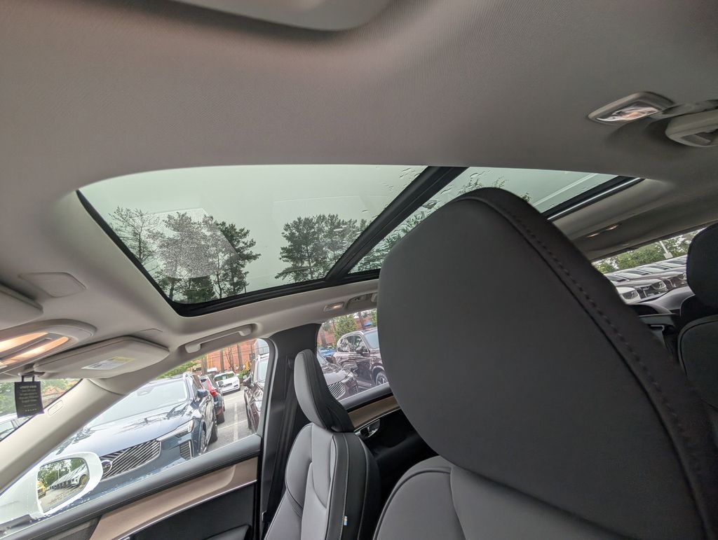 2025 Volvo XC90 Plug-In Hybrid T8 Plus Hunt Valley MD