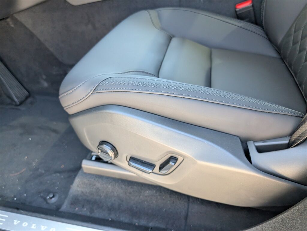 2025 Volvo XC90 Plug-In Hybrid T8 Plus Hunt Valley MD