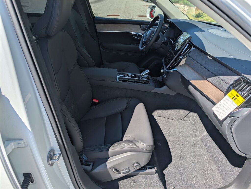 2025 Volvo XC90 Plug-In Hybrid T8 Plus Hunt Valley MD