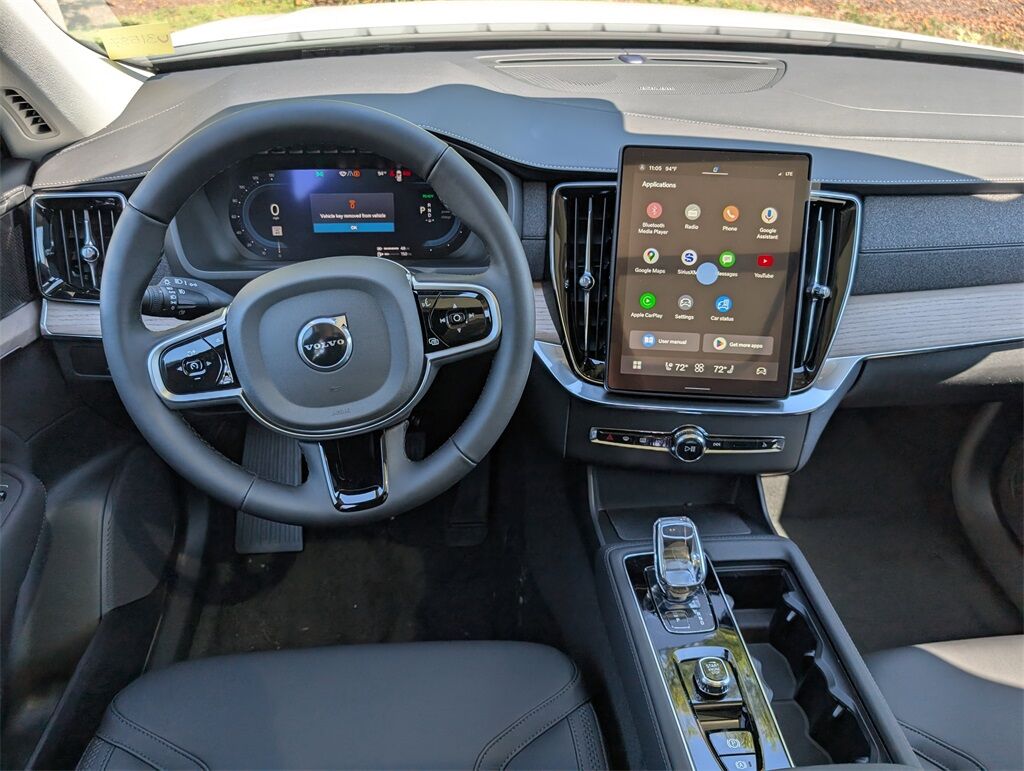 2025 Volvo XC90 Plug-In Hybrid T8 Plus Hunt Valley MD