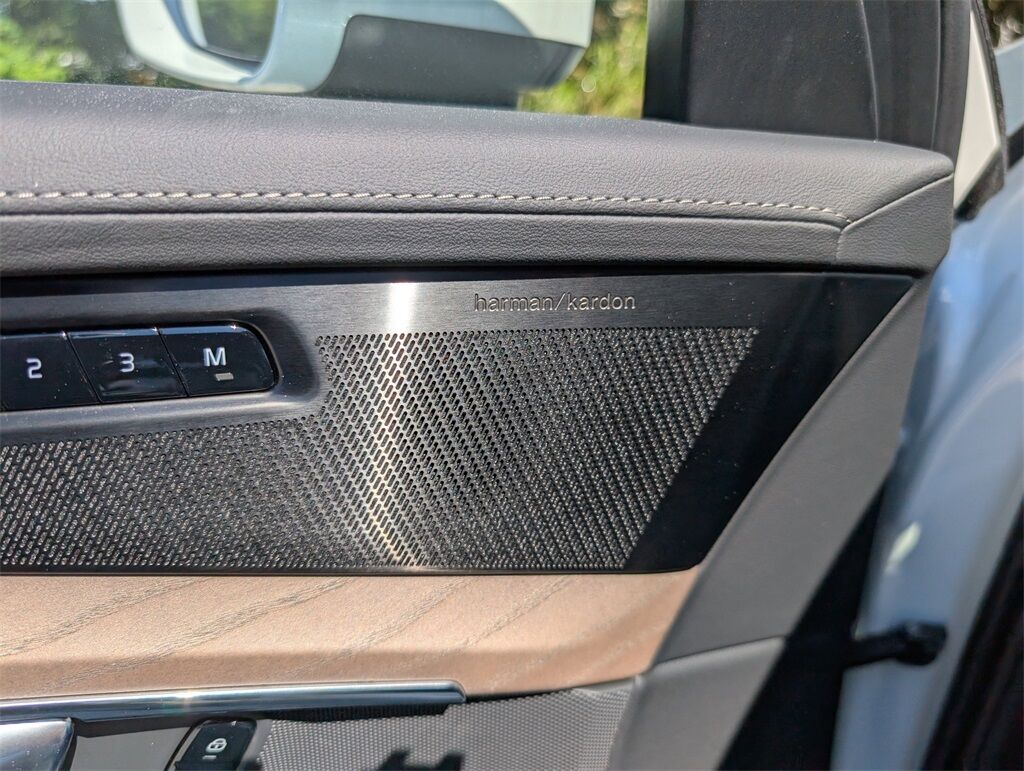 2025 Volvo XC90 Plug-In Hybrid T8 Plus Hunt Valley MD