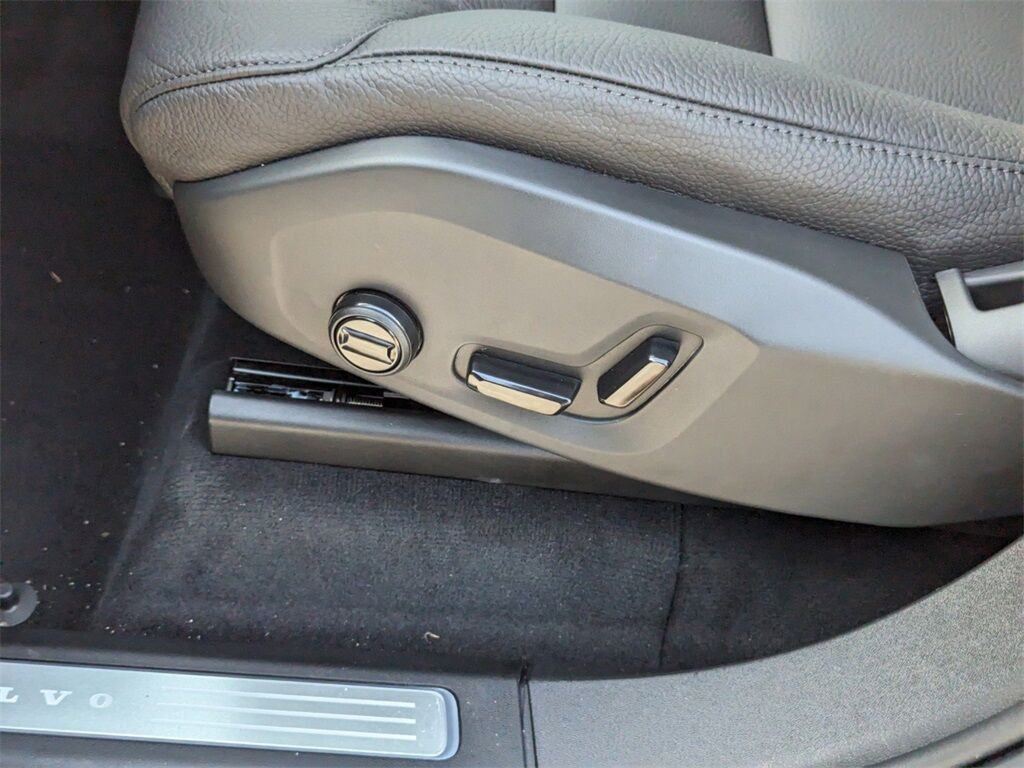 2025 Volvo XC90 Plug-In Hybrid T8 Plus Hunt Valley MD