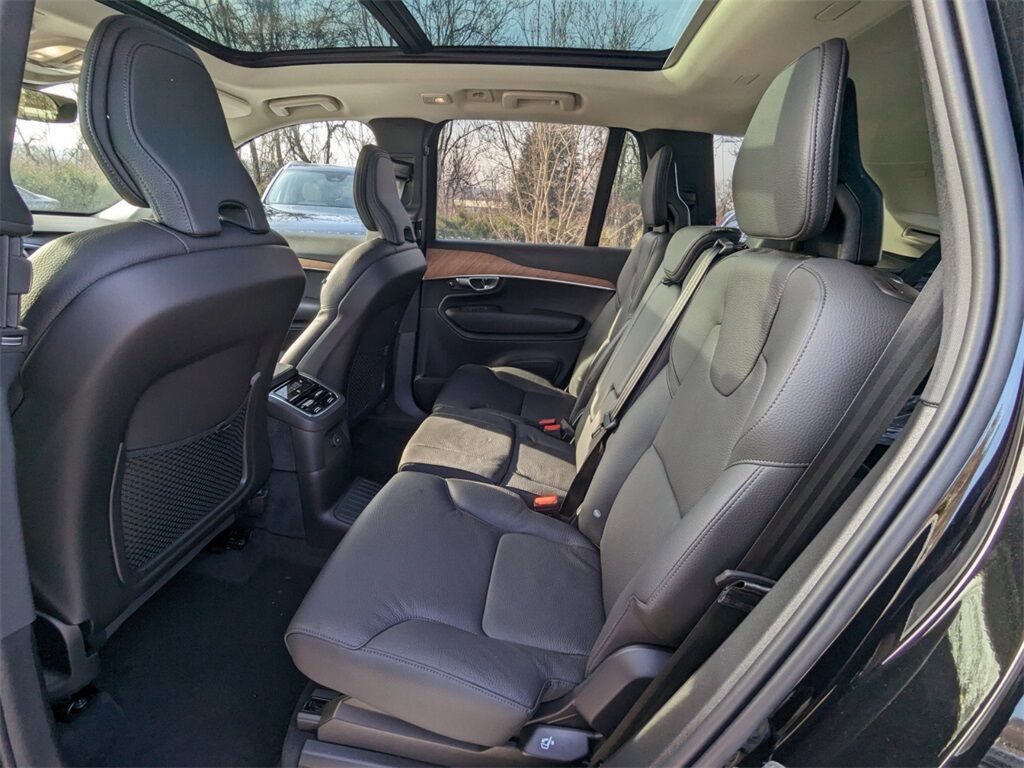 2025 Volvo XC90 Plug-In Hybrid T8 Plus Hunt Valley MD