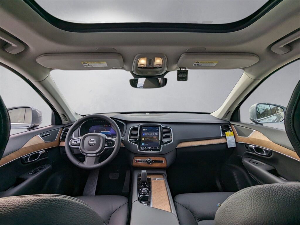 2025 Volvo XC90 Plug-In Hybrid T8 Plus Hunt Valley MD