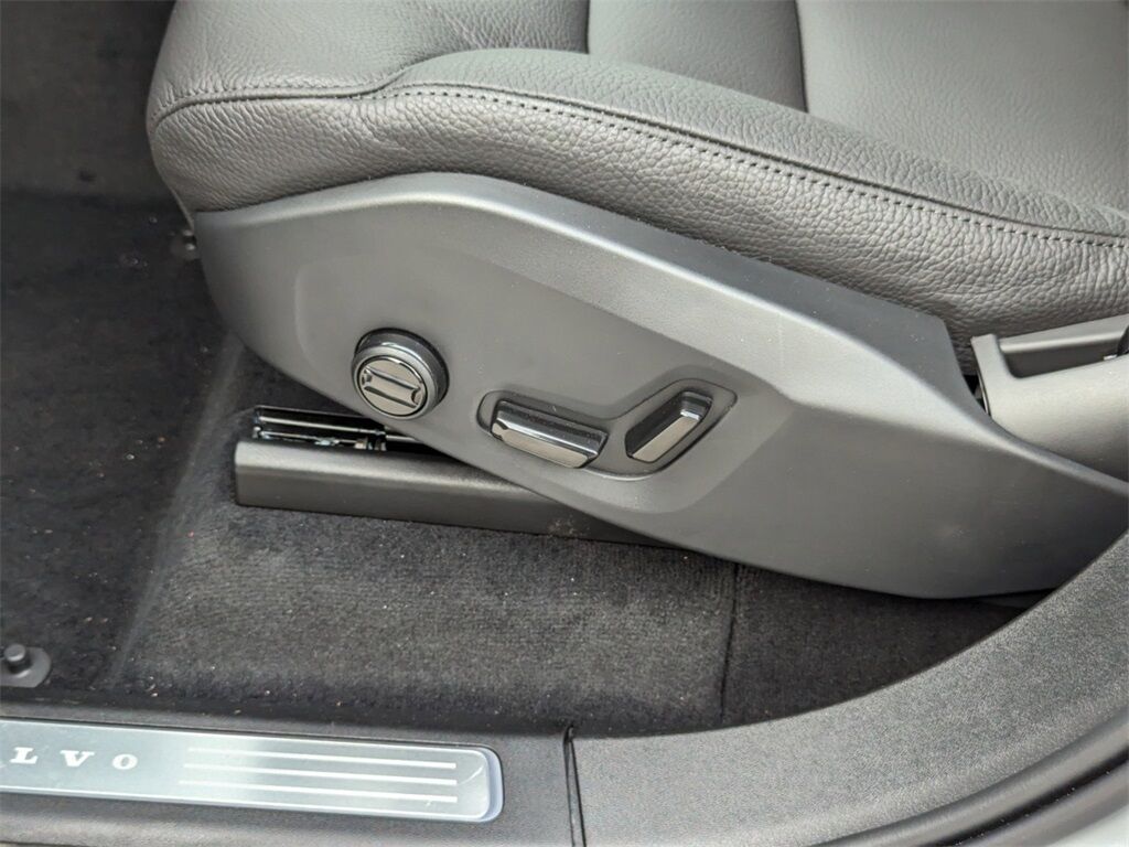 2025 Volvo XC90 Plug-In Hybrid T8 Plus Hunt Valley MD