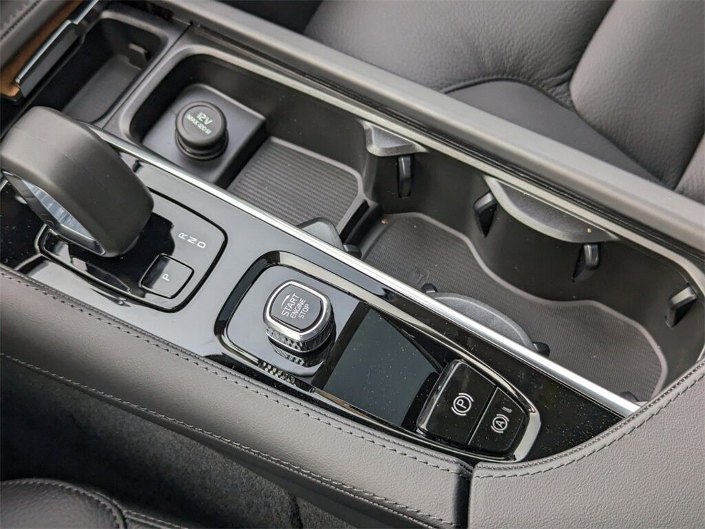 2025 Volvo XC90 Plug-In Hybrid T8 Plus Hunt Valley MD