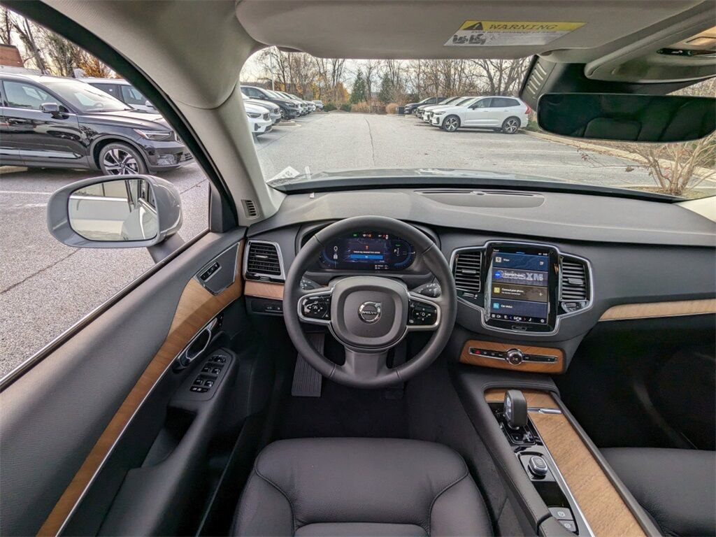 2025 Volvo XC90 Plug-In Hybrid T8 Plus Hunt Valley MD