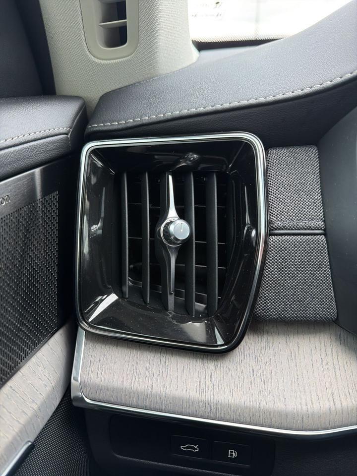 2025 Volvo XC90 Plug-In Hybrid T8 Ultra Bend OR