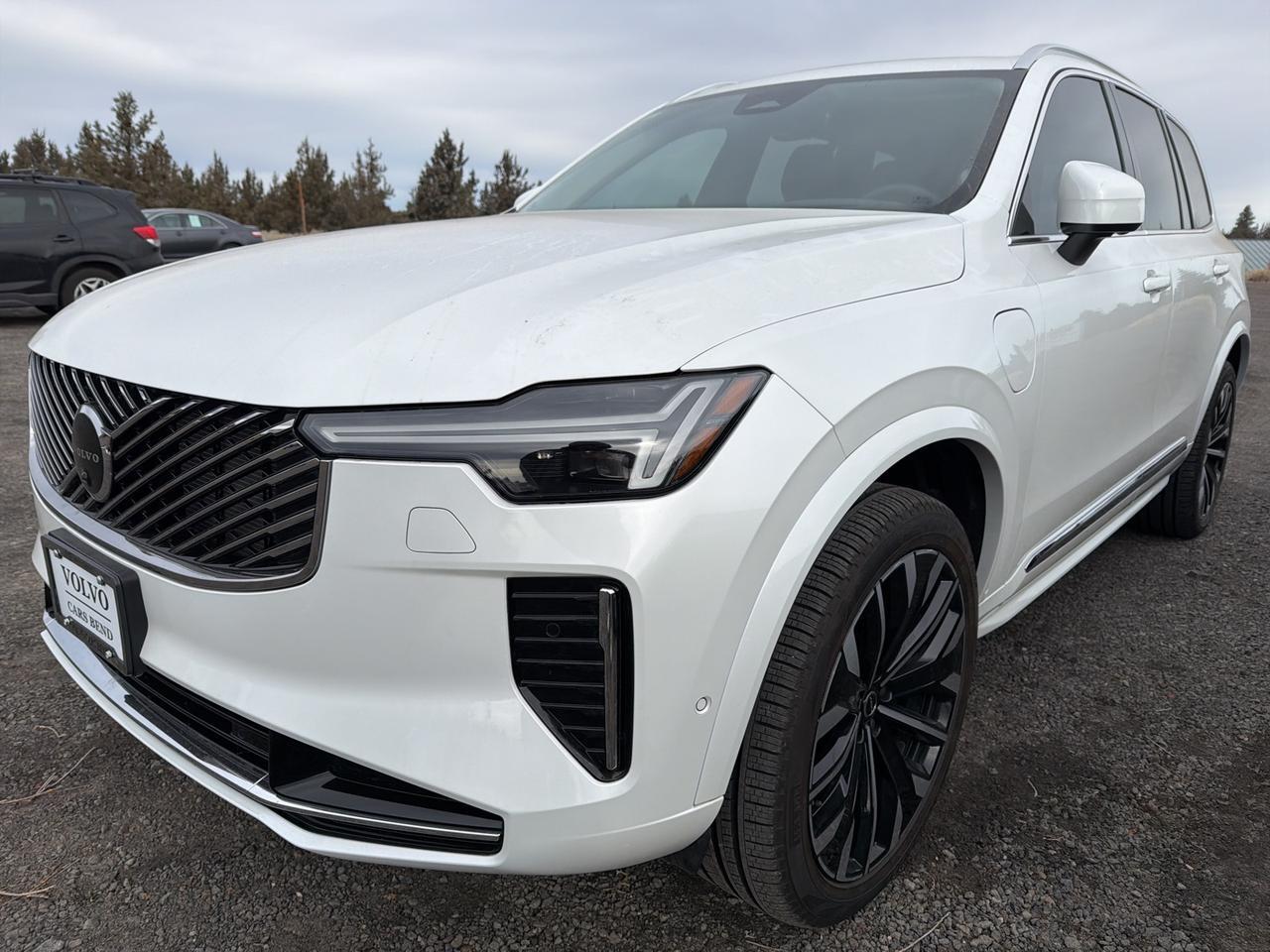 2025 Volvo XC90 Plug-In Hybrid T8 Ultra
