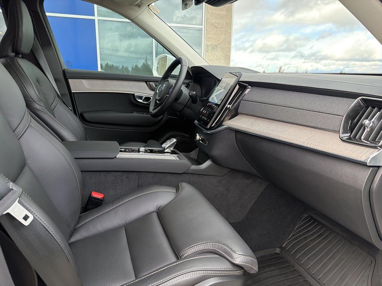 2025 Volvo XC90 Plug-In Hybrid T8 Ultra Bend OR