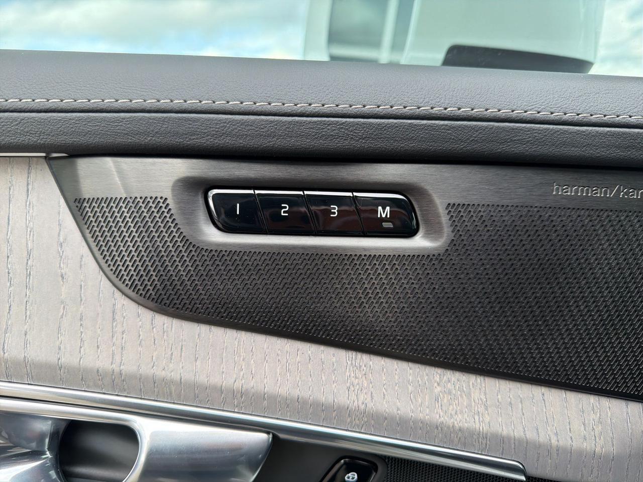 2025 Volvo XC90 Plug-In Hybrid T8 Ultra Bend OR